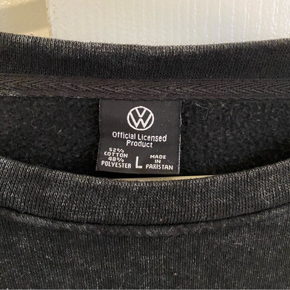 EUC Volkswagen Quilt Graphic Sweatshirt - Picture 4 of 4